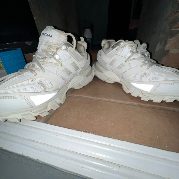 BALENCIAGA
Off-White Track Sneakers - Picture 10 of 10